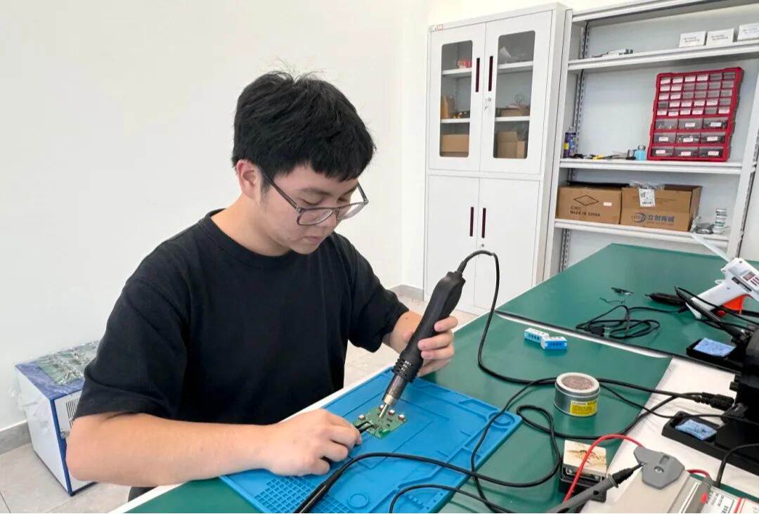 喜讯!深圳理工首届本科大一学生斩获省赛一等奖