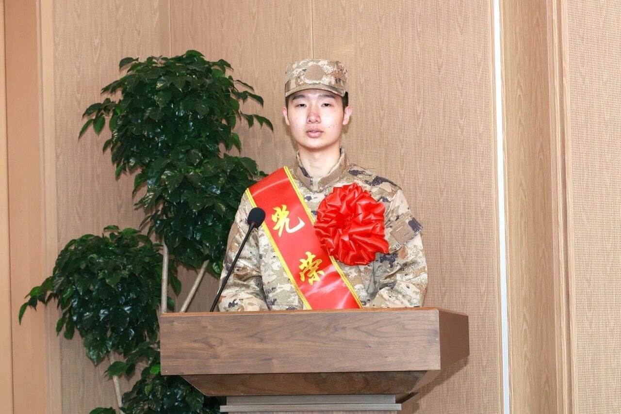 从深圳理工,热血赴军营